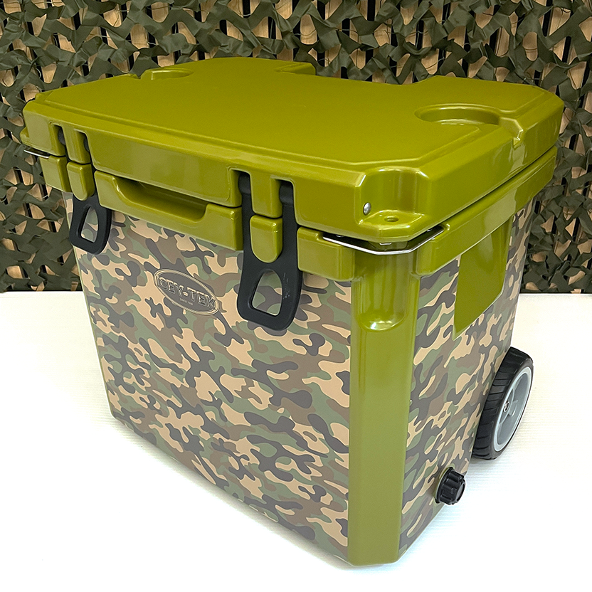 Icey-Tek 35 Litre Cool Box With Wheels - Classic Camo