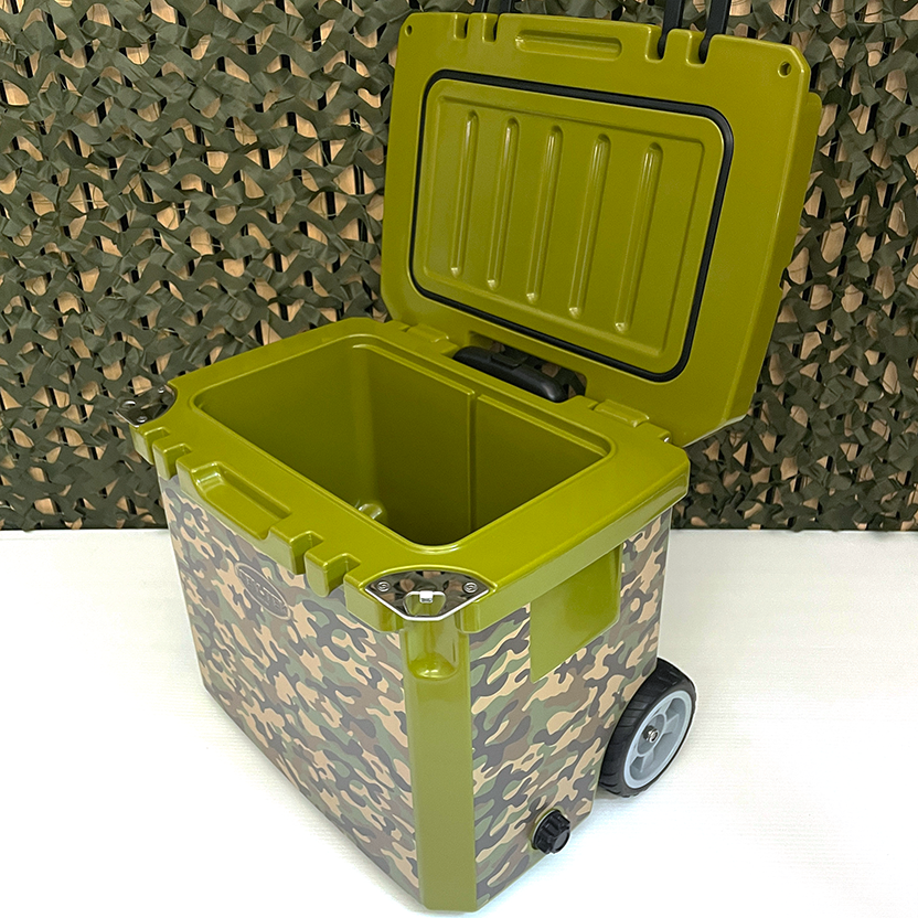 Icey-Tek 35 Litre Cool Box With Wheels - Classic Camo